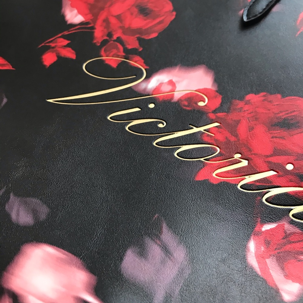 SOLD ✨ VS 🌹 Leather Floral Tote Purse - Picture 2 of 5